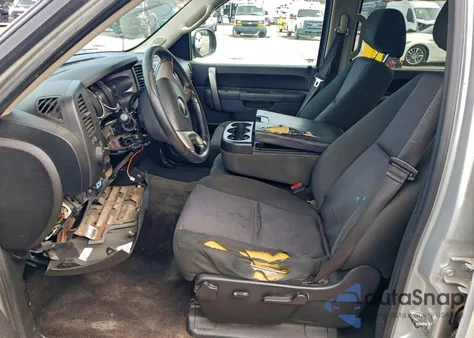 2013 Chevrolet Silverado C1500 Lt z USA, uszkodzony, nr VIN 3GCPCSE09DG160700